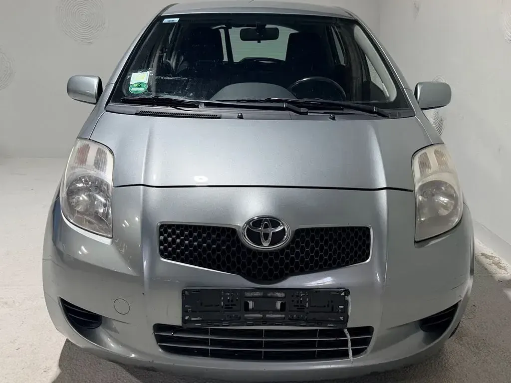 Gebraucht Toyota Yaris Sol 90 PS (66 kW) 2006 Other Limousine