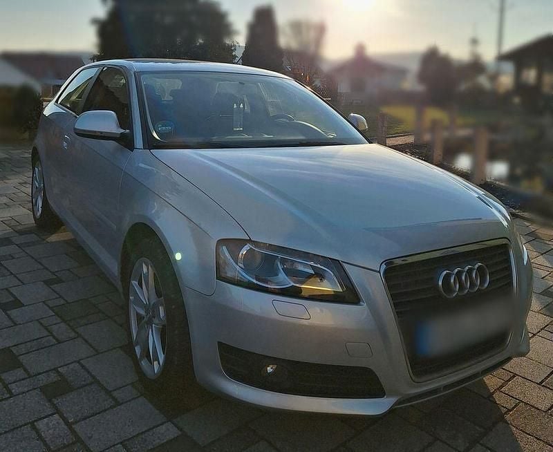 Gebraucht Audi A3 Attraction 102 PS (75 kW) 2008 Silber Kleinwagen