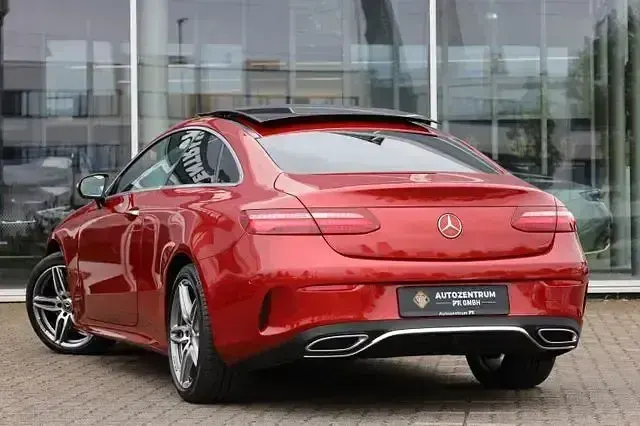 Gebraucht Mercedes E400 AMG 330 PS (242 kW) 2020 Hyazinthrot  metalliclack Coupé