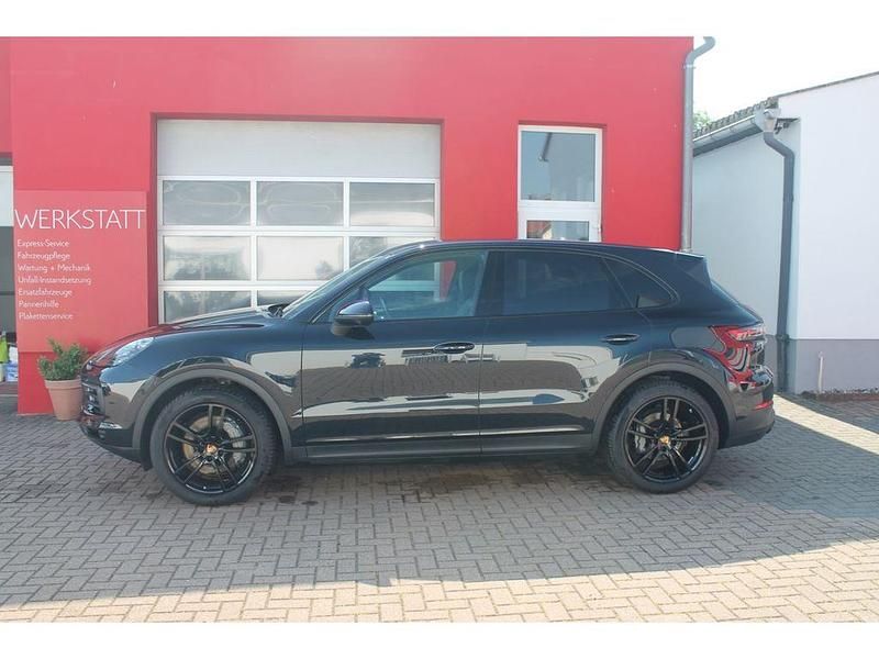 Gebraucht Porsche Cayenne S 441 PS (324 kW) 2018 Moonlightblue SUV
