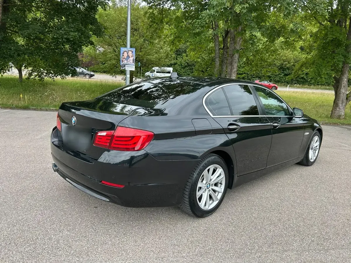 Gebraucht BMW 525 204 PS (150 kW) 2010 Schwarz Limousine