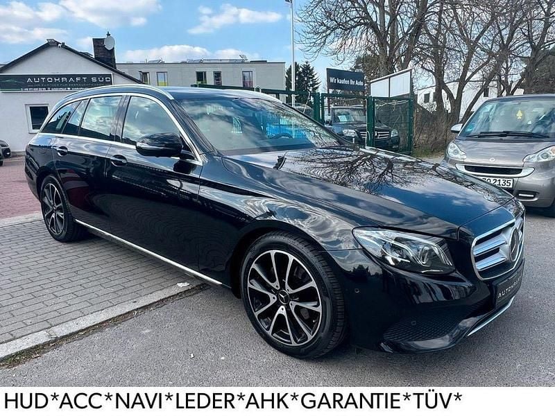 Gebraucht Mercedes E220 194 PS (142 kW) 2018 Schwarz Limousine