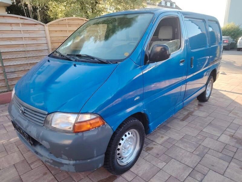 Blau Gebraucht 2004 Toyota HiAce Van / Kleinbus | 3.500 € - Bild 1/4