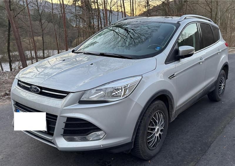 Gebraucht Ford Kuga 163 PS (119 kW) 2013 Silber SUV