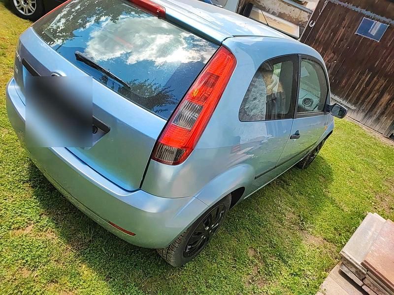 Gebraucht Ford Fiesta 2005 Blau Kleinwagen