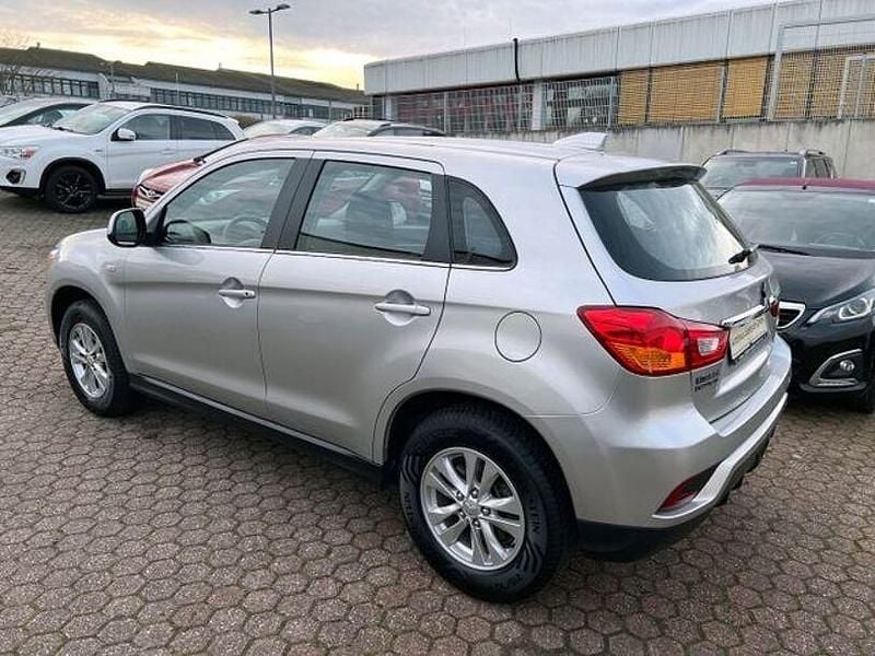 Gebraucht Mitsubishi ASX Active 117 PS (86 kW) 2020 Sterlingsilber SUV