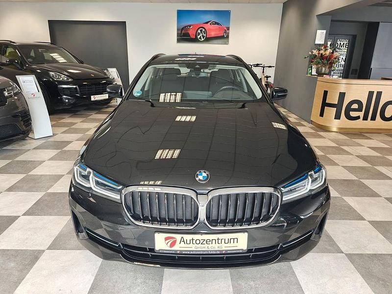 Gebraucht BMW 520 190 PS (139 kW) 2021 Schwarz Kombi