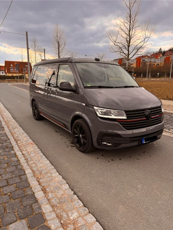 Grau Gebraucht 2023 VW T6.1 Beach Van | 69.500 € (Teuer) - Bild 1/4