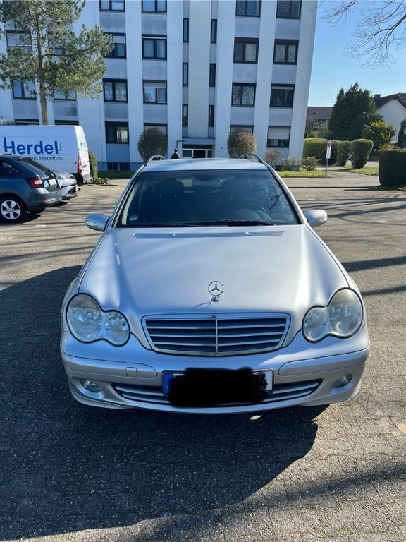 Silber Gebraucht 2005 Mercedes C180 Classic Kombi | 2.499 € (Fairer Preis) - Bild 1/4
