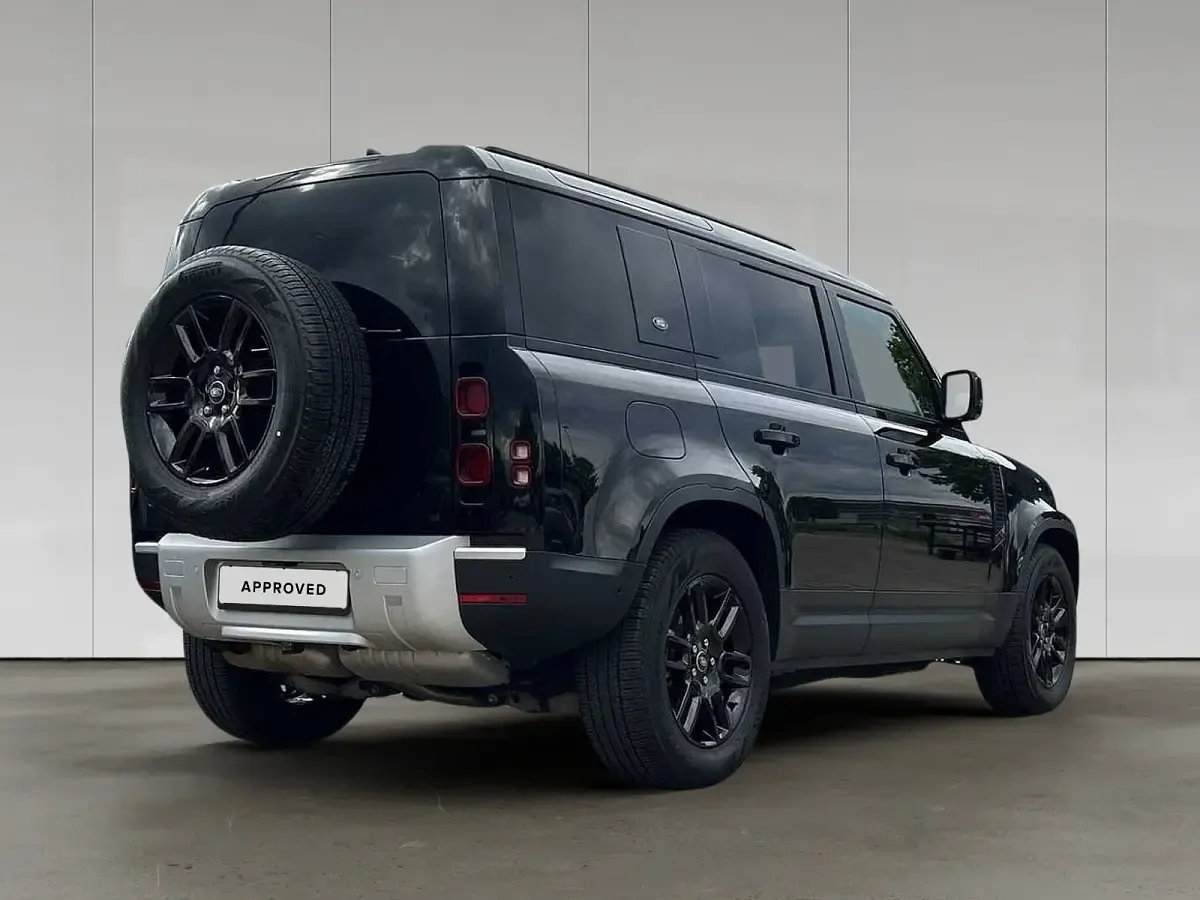 Usata Land Rover Defender SE 202 CV (148 kW) 2024 Nero SUV