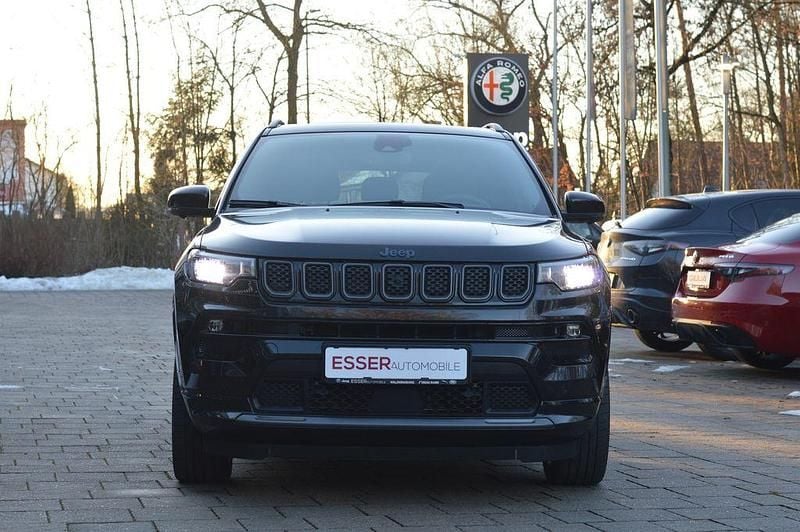 Gebraucht Jeep Compass 241 PS (177 kW) 2022 Schwarz SUV