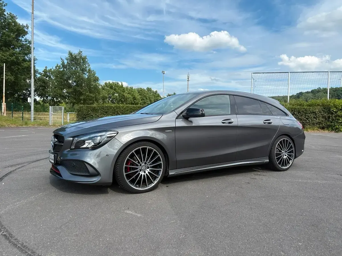 Gebraucht Mercedes CLA250e Shooting Brake 218 PS (160 kW) 2016 Grau Kombi