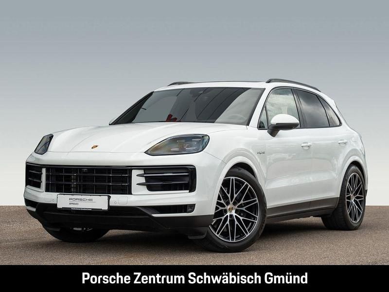 Weiß Gebraucht 2023 Porsche Cayenne SUV | 87.880 € (Guter Preis) - Bild 1/4