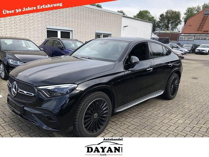 Grau Gebraucht 2024 Mercedes GLC220 AMG Limousine | 70.500 € - Bild 1/4