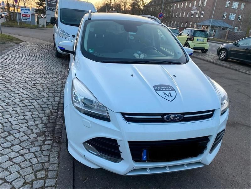 Gebraucht Ford Kuga Individual 150 PS (110 kW) 2015 Weiß SUV