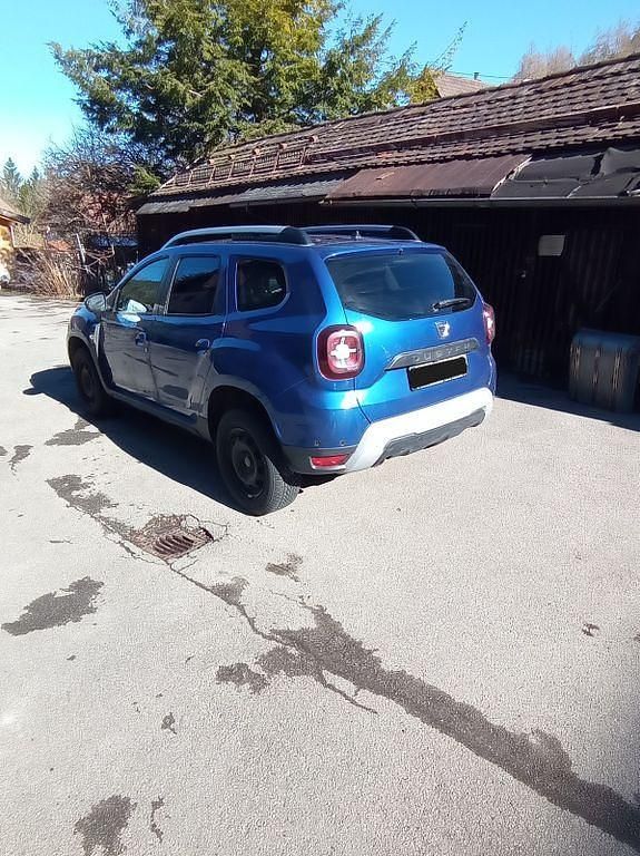 Gebraucht Dacia Duster Celebration 131 PS (96 kW) 2020 Blau SUV