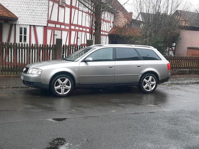 Używany Audi A6 Basis 170 KM (125 kW) 2002 Szary Kombi