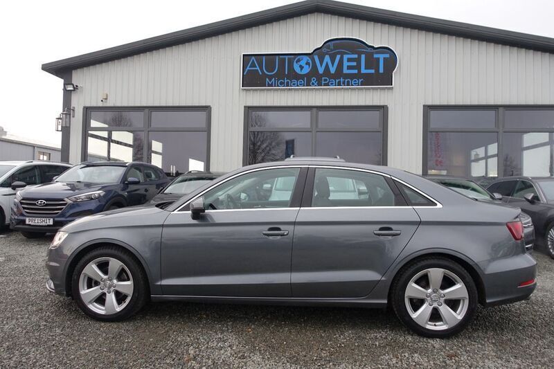 Grau Gebraucht 2014 Audi A3 Ambition Limousine | 12.480 € (Fairer Preis) - Bild 1/4