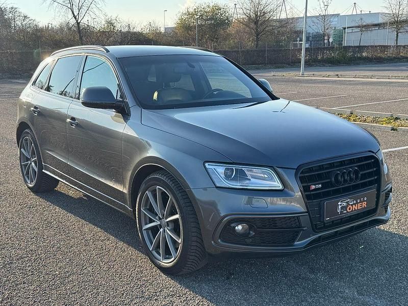 Grau Gebraucht 2016 Audi SQ5 Competition SUV | 31.950 € (Teuer) - Bild 1/4