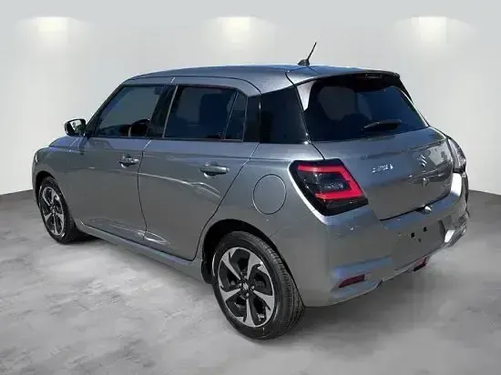 Neu Suzuki Swift Comfort+ 83 PS (61 kW) 2026 Premium silver metallic Kleinwagen