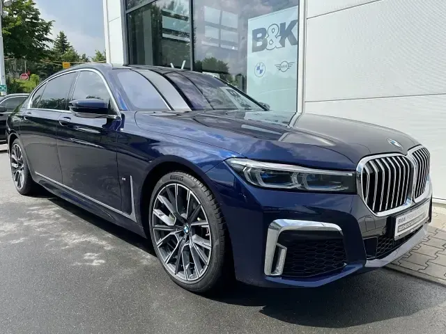 Gebraucht BMW 745 Executive 394 PS (289 kW) 2021 Blau Limousine