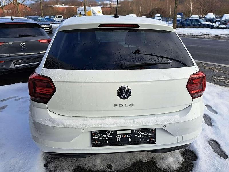 Gebraucht VW Polo Active 95 PS (69 kW) 2022 Pure white Kleinwagen