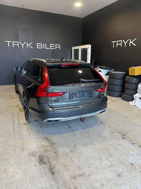 Gebraucht Volvo V90 CC Pro 190 PS (139 kW) 2019 Grau Kombi