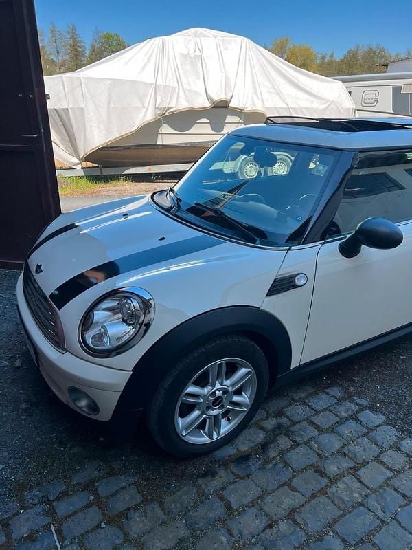 Brugt Mini Cooper 55 HK (40 kW) 2010 Andere farben Hatchback