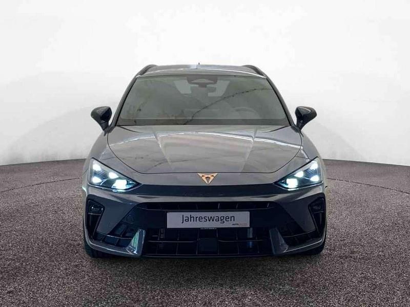 Neu Cupra Leon 204 PS (150 kW) 2025 Graphengrau Kombi