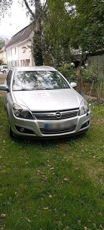 Silber Gebraucht 2009 Opel Astra Kombi | 1.100 € (Superpreis) - Bild 1/4