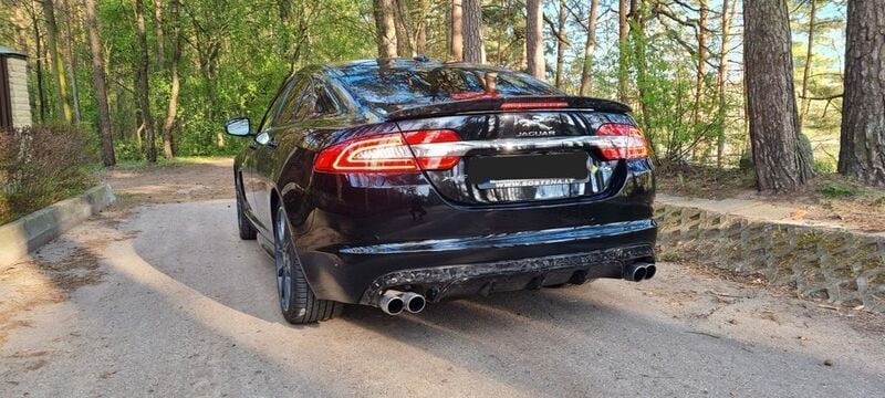 Schwarz Gebraucht 2012 Jaguar XFR Limousine | 28.900 € - Bild 1/4