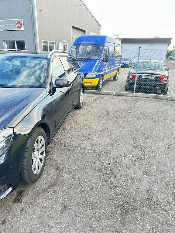 Gebraucht Mercedes E200 136 PS (100 kW) 2014 Schwarz Limousine