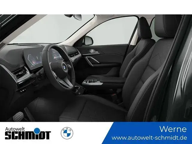 Gebraucht BMW X1 xLine 170 PS (125 kW) 2023 Space silber SUV