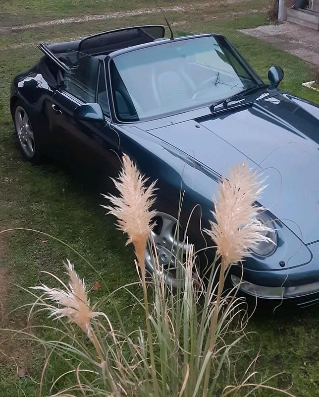 Grün Gebraucht 1996 Porsche 993 Cabrio | 93.911 € (Fairer Preis) - Bild 1/4