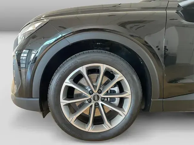 Gebraucht Audi Q4 e-tron Comfort 210 kW (286 PS) 2026 Mythosschwarz metallic SUV