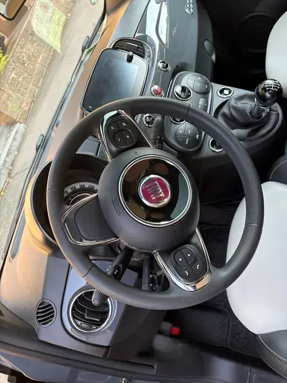 Gebraucht Fiat 500 Dolcevita 69 PS (50 kW) 2021 Grau Kleinwagen