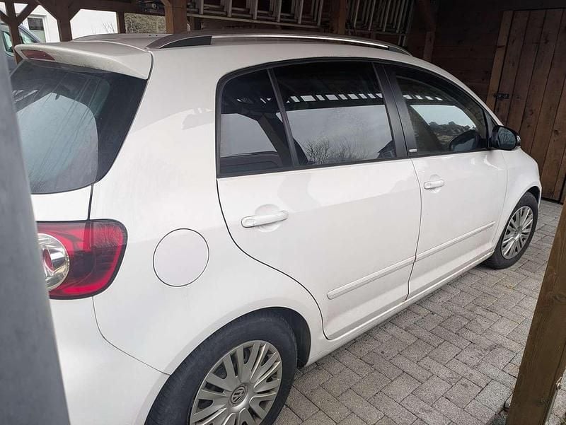 Gebraucht VW Golf VI Style 122 PS (89 kW) 2011 Weiß Kleinwagen