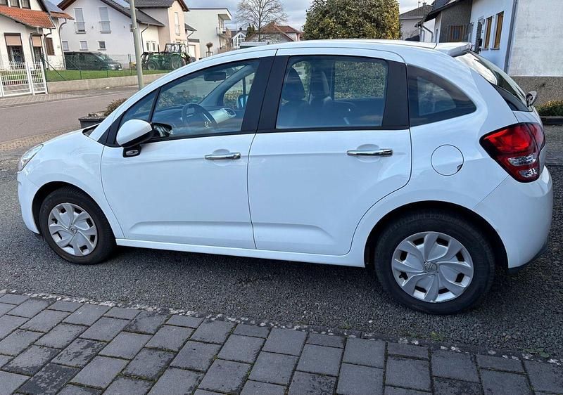 Gebraucht Citroën C3 PureTech 82 PS (60 kW) 2012 Weiß Kleinwagen