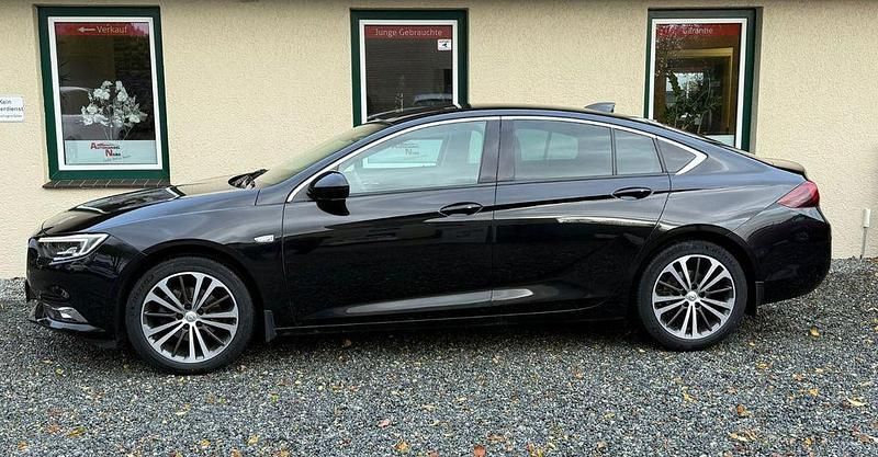 Gebraucht Opel Insignia Dynamic 165 PS (121 kW) 2017 Schwarz Limousine