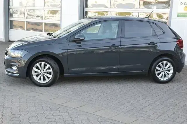 Gebraucht VW Polo Highline 95 PS (69 kW) 2019 Grau Kleinwagen
