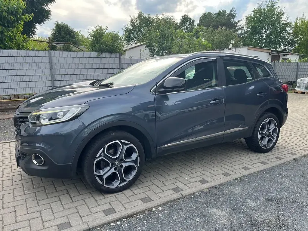 Gebraucht Renault Kadjar LIMITED 140 PS (102 kW) 2019 Grau SUV