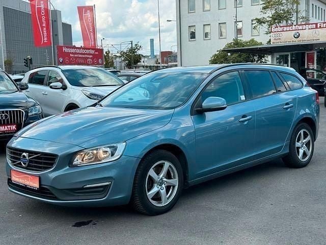 Blau Gebraucht 2018 Volvo V60 Kombi | 10.900 € (Superpreis) - Bild 1/4
