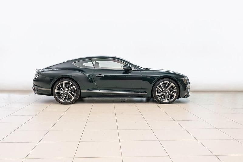 Neu Bentley Continental 782 PS (575 kW) 2025 Grün