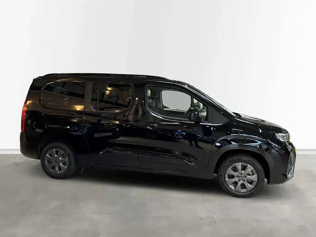 Neu Opel Combo Life 131 PS (96 kW) 2026 Schwarz Van / Kleinbus