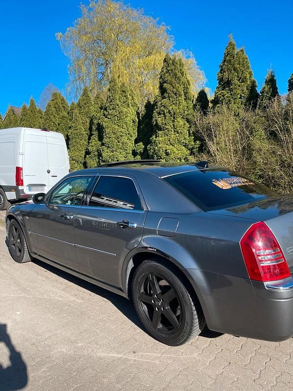 Gebraucht Chrysler 300C 218 PS (160 kW) 2007 Grau Limousine