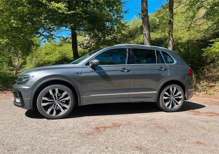 Gebraucht VW Tiguan Highline 220 PS (161 kW) 2017 Grau SUV