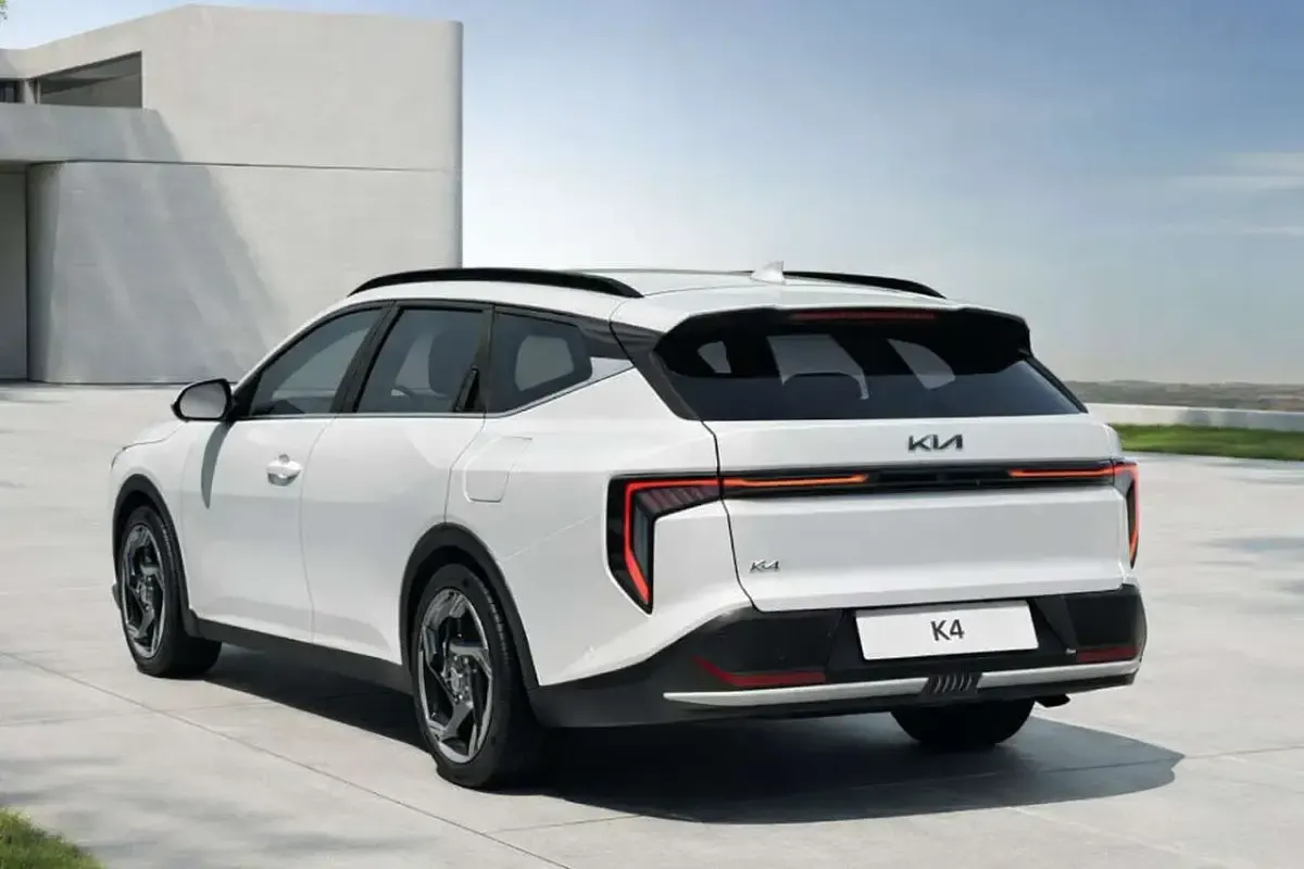 Neu Kia K4 116 PS (85 kW) 2026 Schneeweiß Kombi