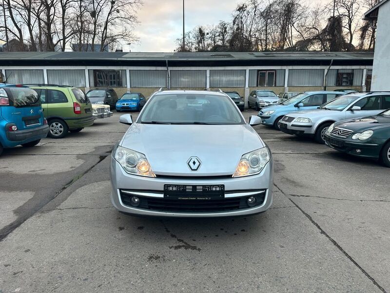 Silber Gebraucht 2009 Renault Laguna GrandTour Kombi | 4.990 € (Fairer Preis) - Bild 1/4