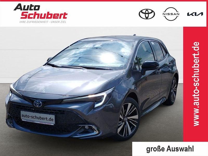 Marlingrau metallic Gebraucht 2025 Toyota Corolla Limousine | 30.890 € (Fairer Preis) - Bild 1/3