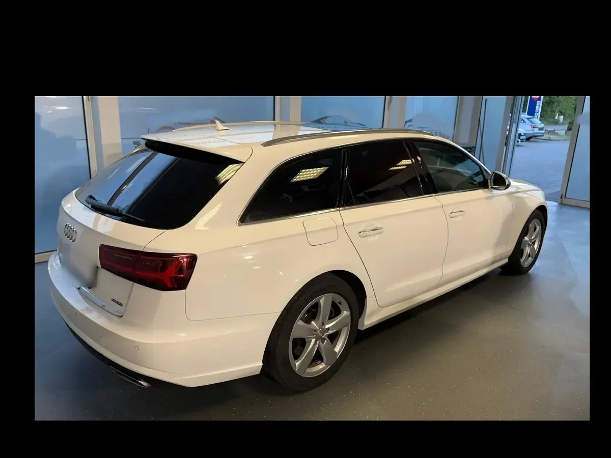Gebraucht Audi A6 Comfort 272 PS (200 kW) 2015 Weiß Kombi